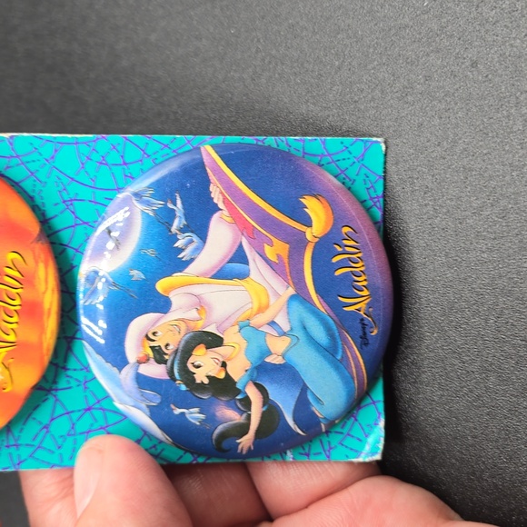 Vintage 1992 Fun Button Collector Packs Beauty and The Beast & Aladdin Buttons - Picture 4 of 11